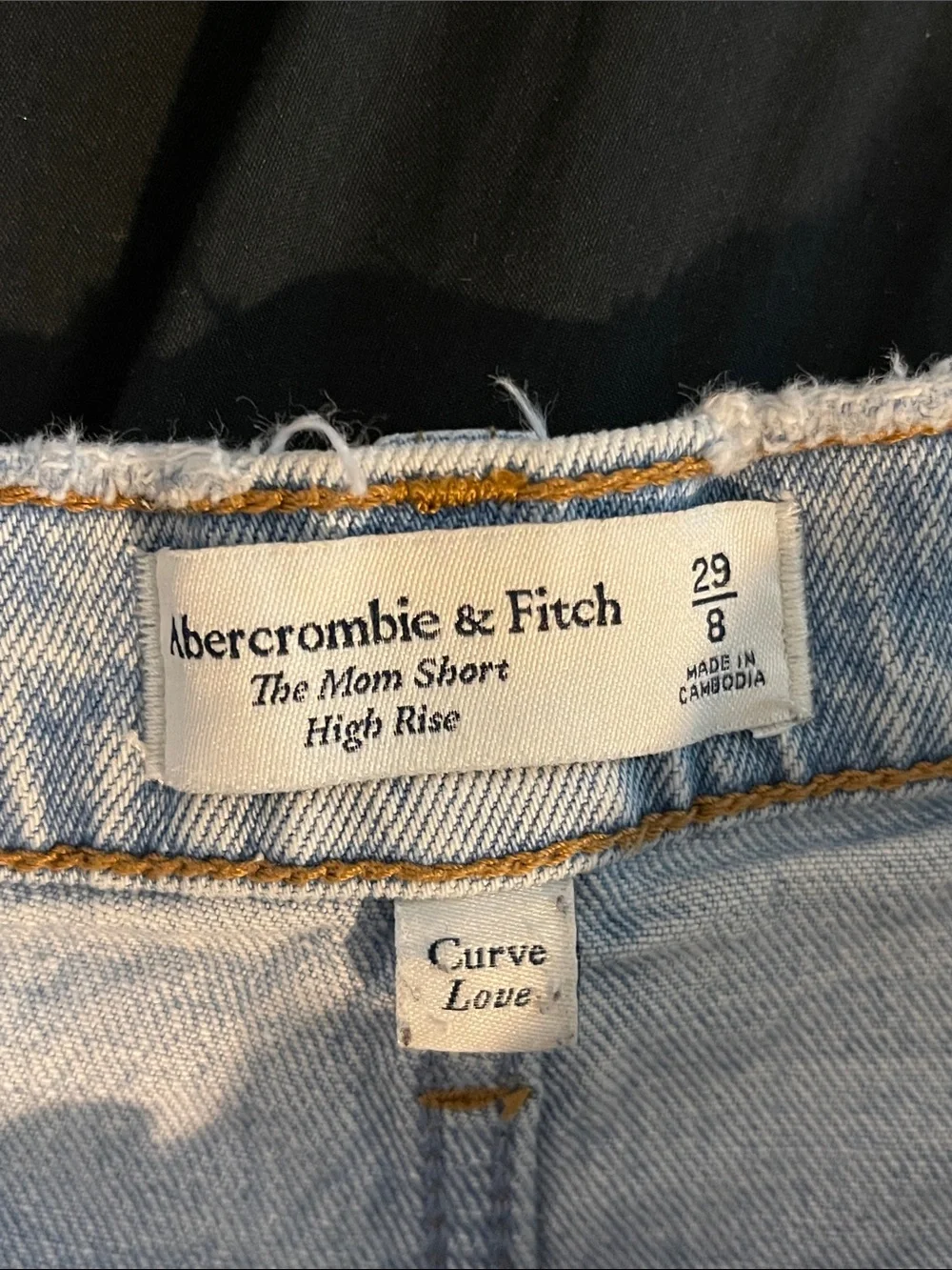 Abercrombie & Fitch Curve Love Mom Shorts High Rise Light Wash Denim Size 29 / 8